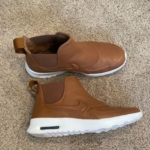 Nike Women's Air Max THEA MID Casual Shoes